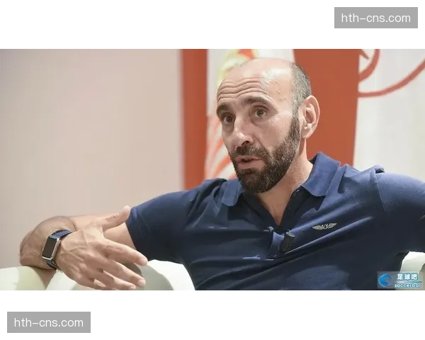 塞维利亚体育总监蒙奇谈球队年轻化建队策略与冬窗操作