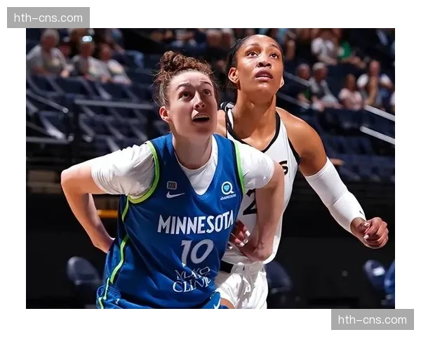 王牌对阵山猫第三节，主教练哈蒙因两次技术犯规被驱逐出场